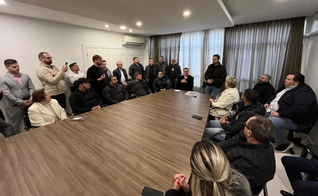 Francisco Beltrão recebe R$ 22 milhões para asfalto e saúde asfalto beltrão