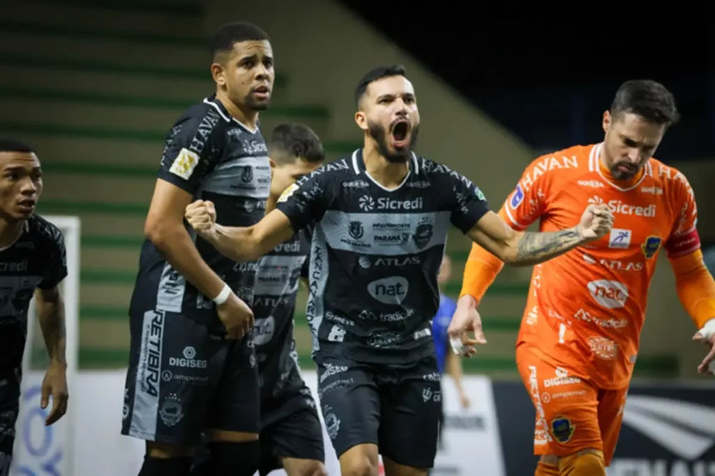 Pato Futsal vence Atlético-PI e lidera Grupo B da Taça Brasil pato futsal x atletico PI