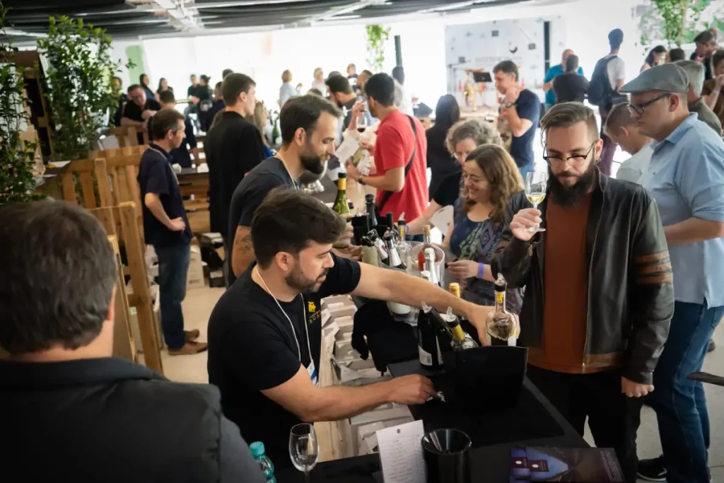Festival VINOPAR celebra vinhos do Paraná dias 7 e 8 de junho vinopar