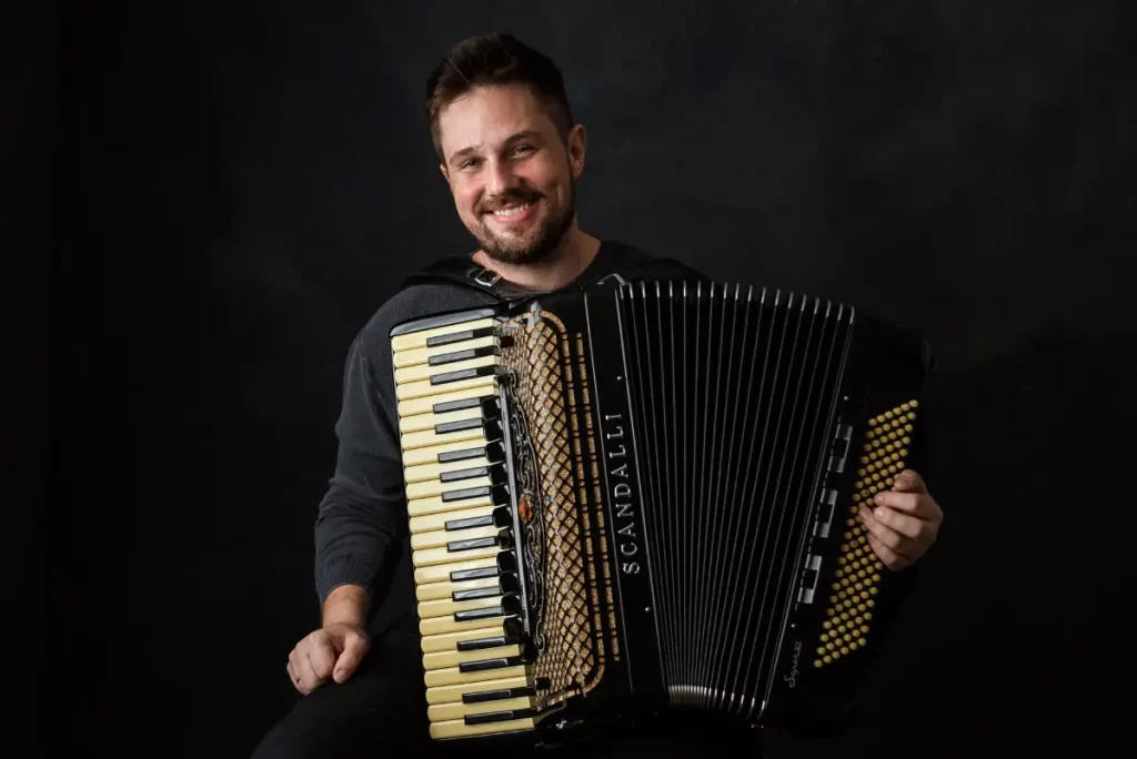Diego Guerro inscreve álbum infantil no Grammy Latino Diego Guerro