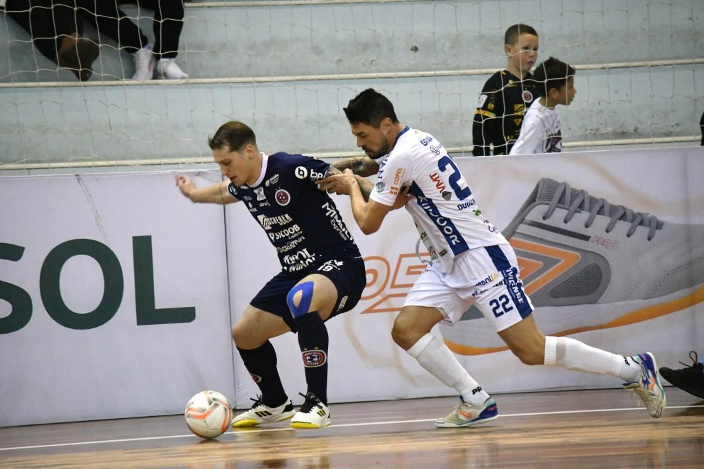 Pato empata com Joaçaba e segue fora da zona de classificação na LNF joaçaba e Pato Futsal