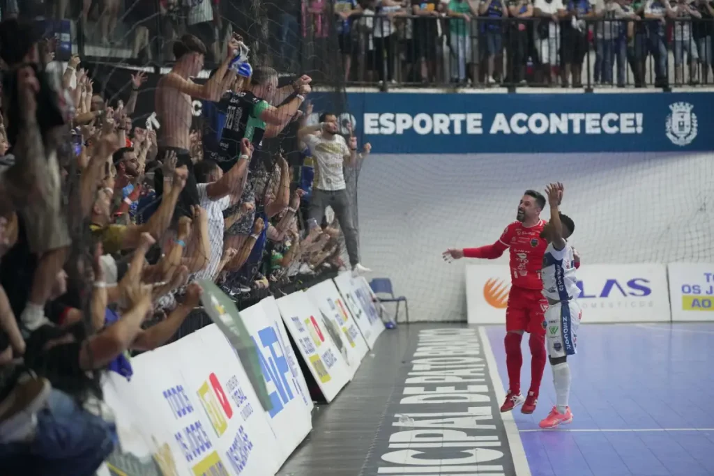 Clássico das Penas: Pato e Marreco duelam no 34º encontro Pato Futsal