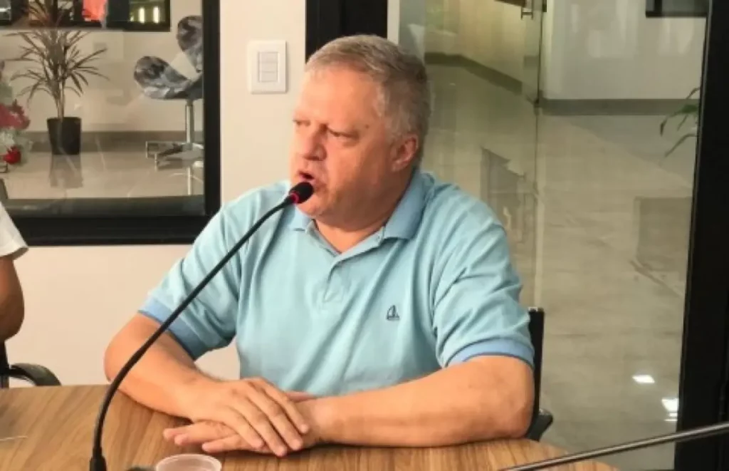 Turatto assume presidência da Amsop e garante continuidade carlinhos turatto
