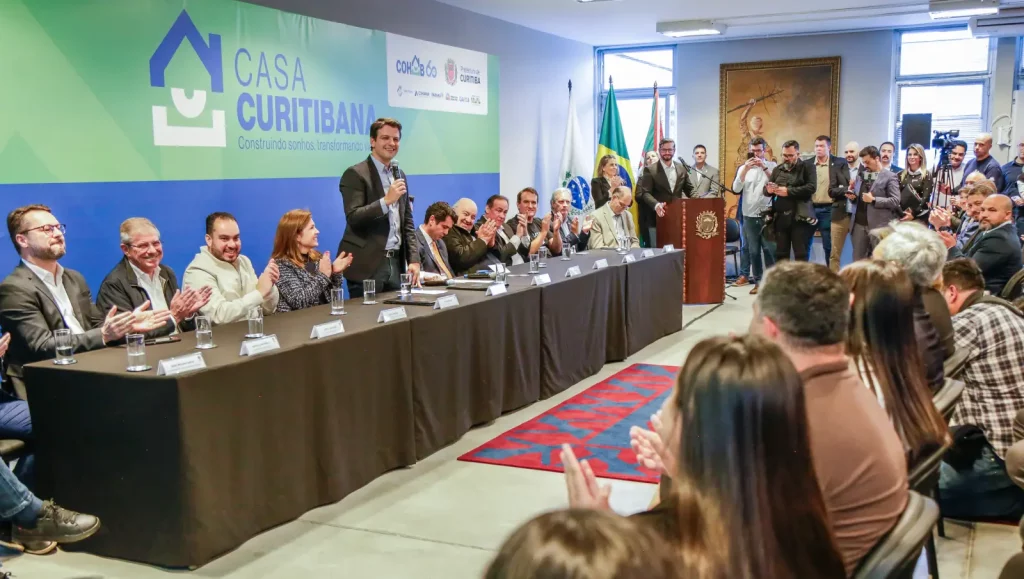 Curitiba lança programa Casa Curitibana com subsídios de até R$ 90 mil casa curitibana