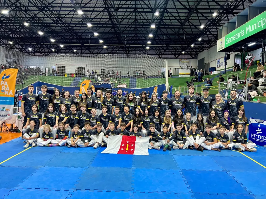 Equipe de Vitorino conquista 86 medalhas no Paranaense de Taekwondo sales taekwondo vitorino
