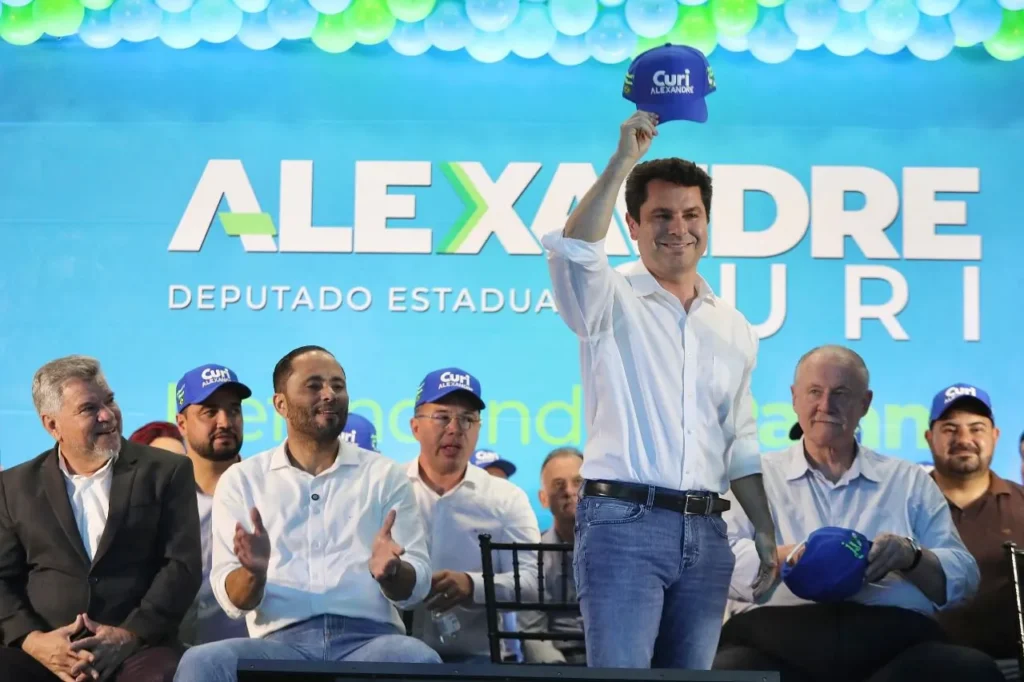 Alexandre Curi reúne mais de 1000 lideranças em Maringá Alexandre Curi prestação de contas maringá