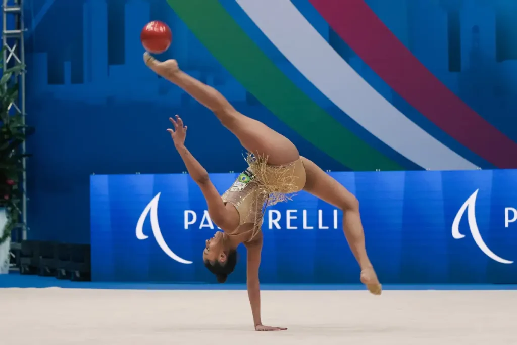 Bárbara Domingos conquista melhor resultado do Brasil no Mundial de Ginástica bárbara domingos GR Mundial Rio de Janeiro