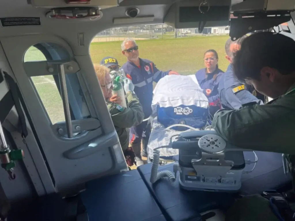 Transporte aéreo salva bebê prematuro no Litoral do Paraná bebê prematuro