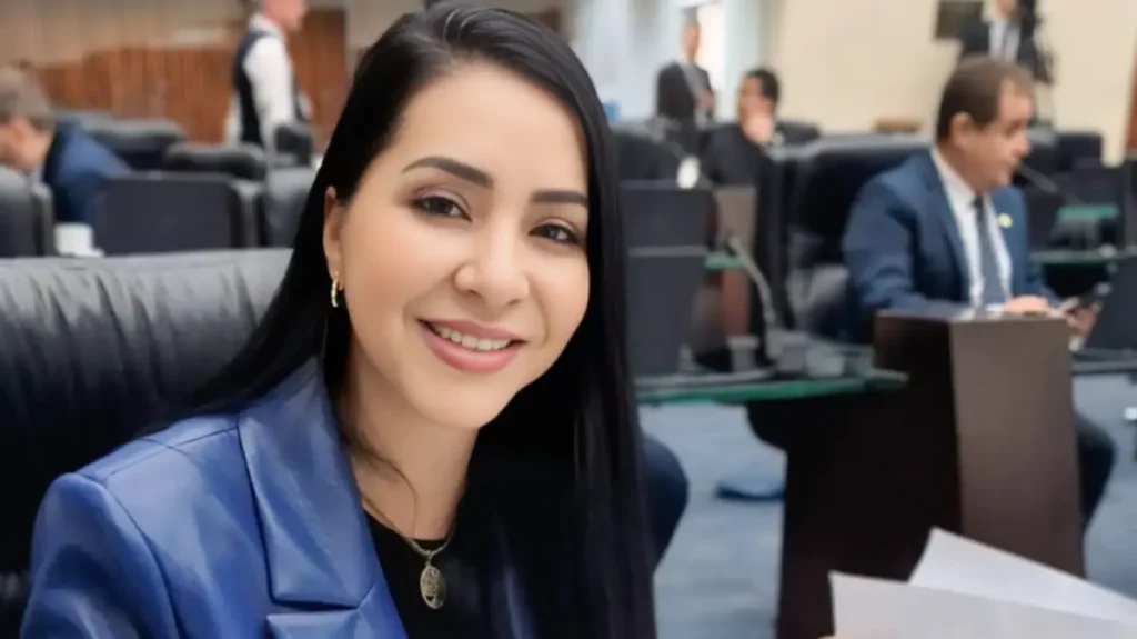 deputada cantora mara lima