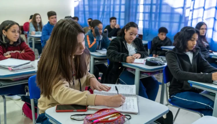 escolas estaduais