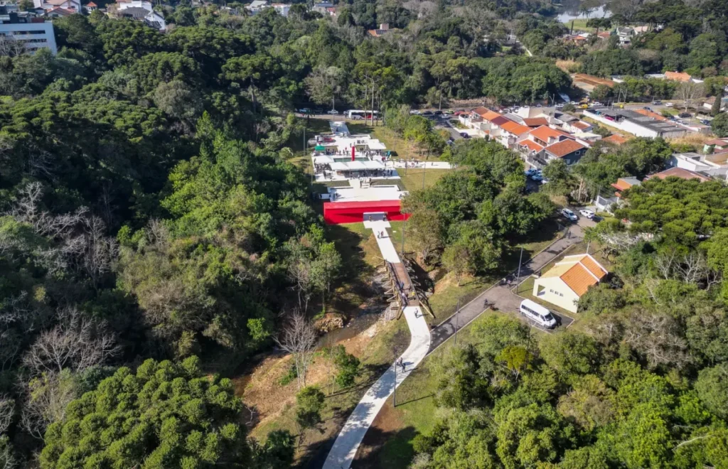Curitiba inaugura Parque Papa Francisco com lazer e preservação ambiental parque papa francisco