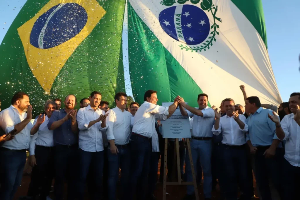 Ratinho Junior entrega pavimentação em concreto da PR-180 entre Quarto Centenário e Goioerê pr-180 quarto centenário