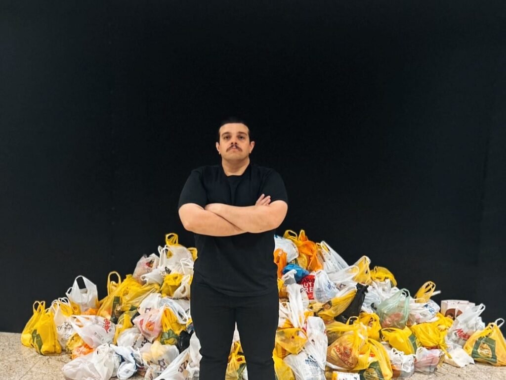 Policial Martins arrecada 1 tonelada de alimentos em ação social em Pato Branco policial martins