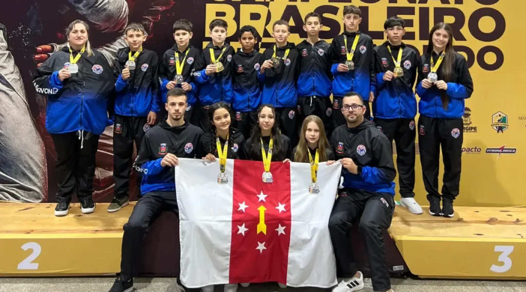 Sales Taekwondo conquista 11 medalhas no Brasileiro em Aracaju brasileiro de taekwondo