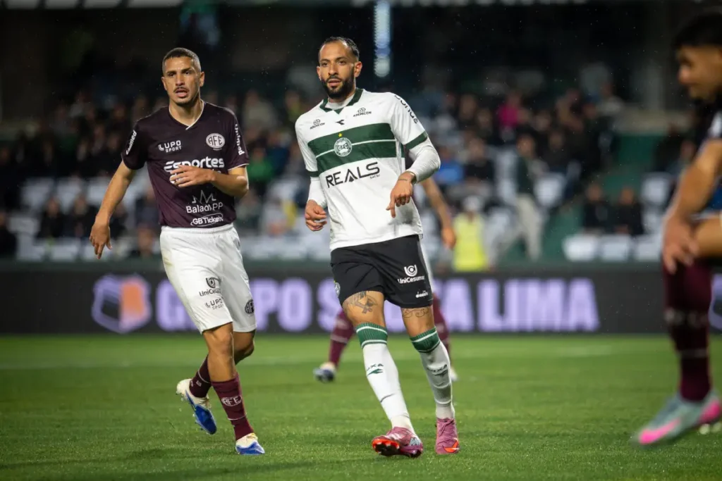 Coritiba goleia Ferroviária por 4 a 0 no Couto Pereira coritiba x ferroviária