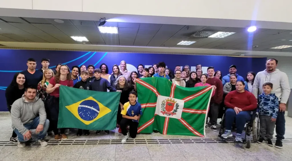 Estudantes de Curitiba no Torneio de Robótica no Chile curitiba robótica