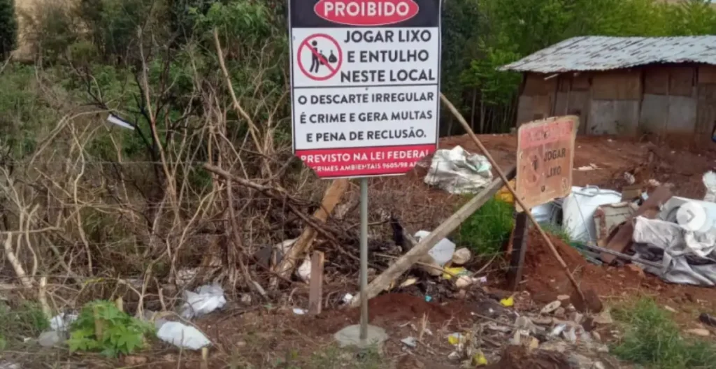 Clevelândia intensifica limpeza urbana e pede apoio da população limpeza pública clevelândia