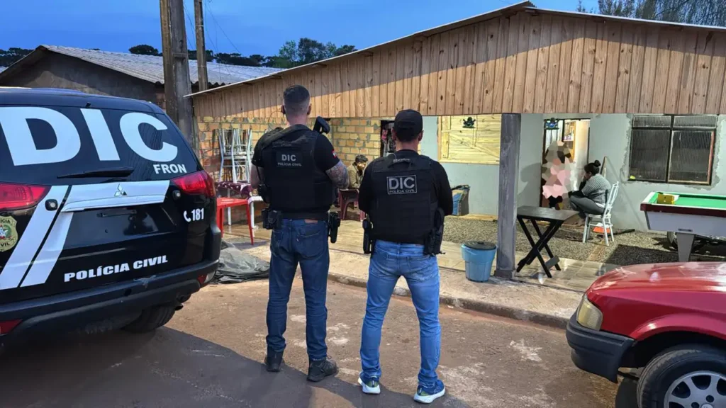 Polícia deflagra Operação Balcão em Francisco Beltrão operação pcpr pmpr francisco beltrão