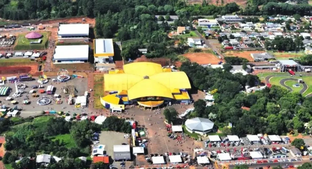 Domingo no Parque terá esporte, lazer e saúde no Centro de Eventos parque de exposições de francisco beltrão