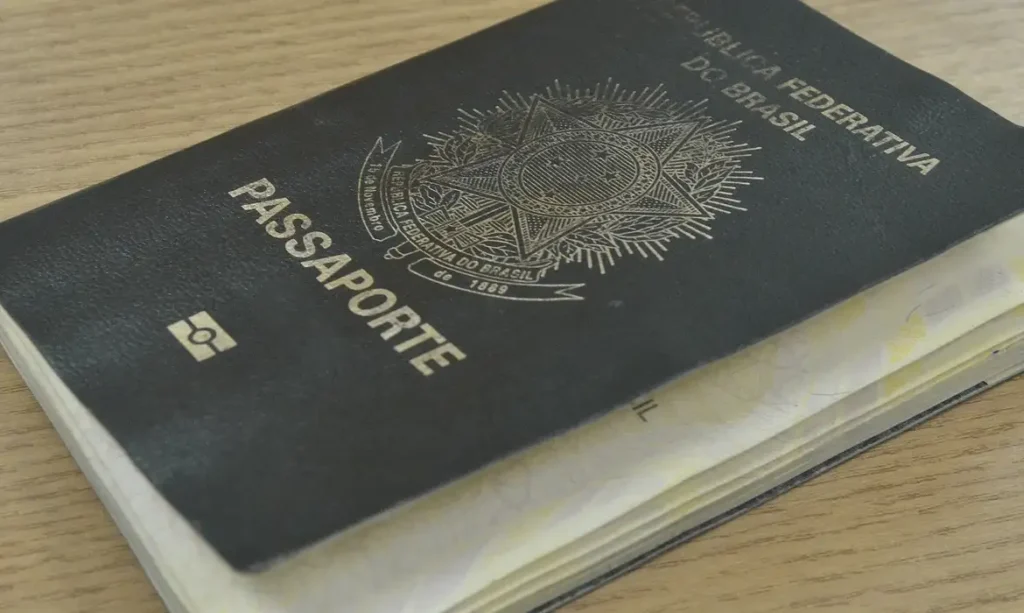 EUA endurecem regras para solicitação de visto e aumentam taxa passaporte
