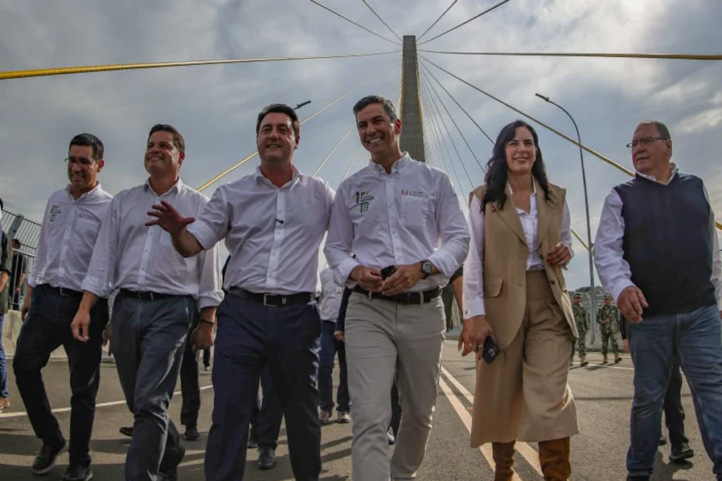 Ratinho Junior e presidente do Paraguai visitam a Ponte da Integração ratinho santiago pena