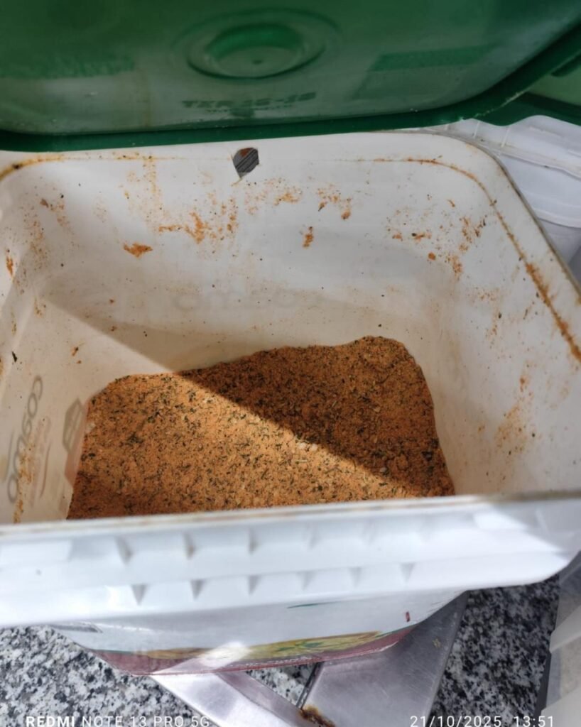 Vigilância Sanitária autua supermercado por irregularidades graves img 20251028 wa0062