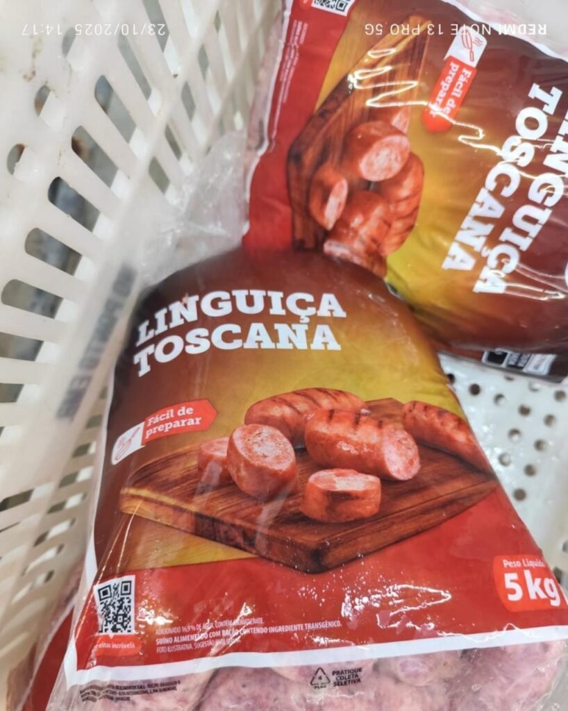 Vigilância Sanitária autua supermercado por irregularidades graves img 20251028 wa0064