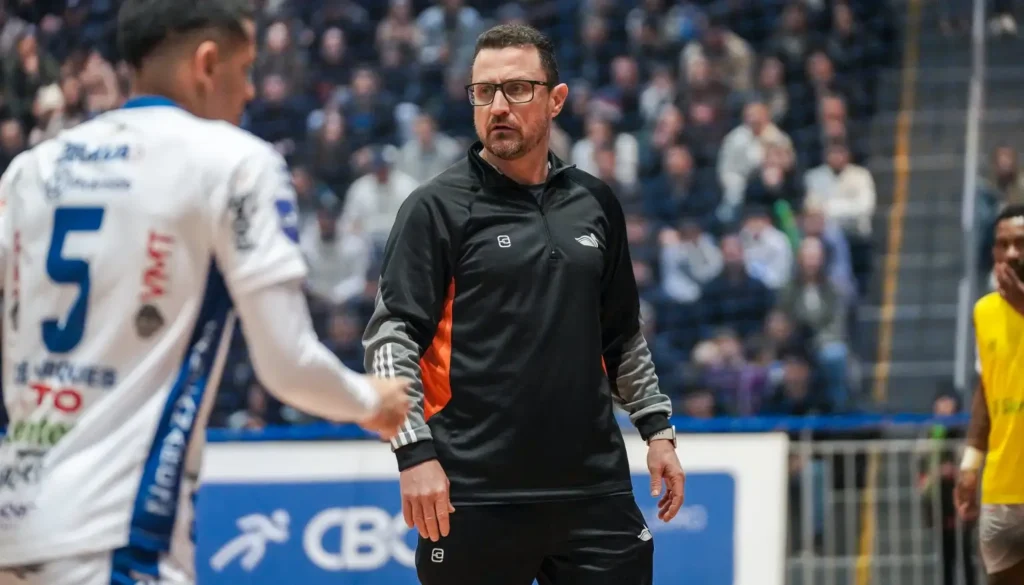 Pato Futsal renova com a comissão técnica para 2026 luciano bonfim técnico do pato futsal