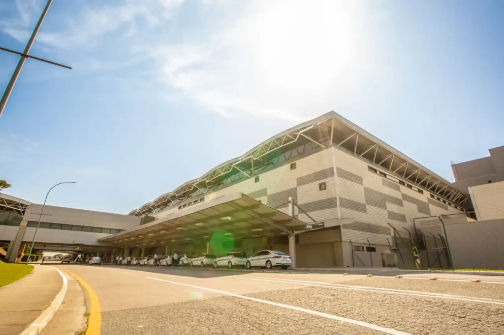 aeroporto afonso pena