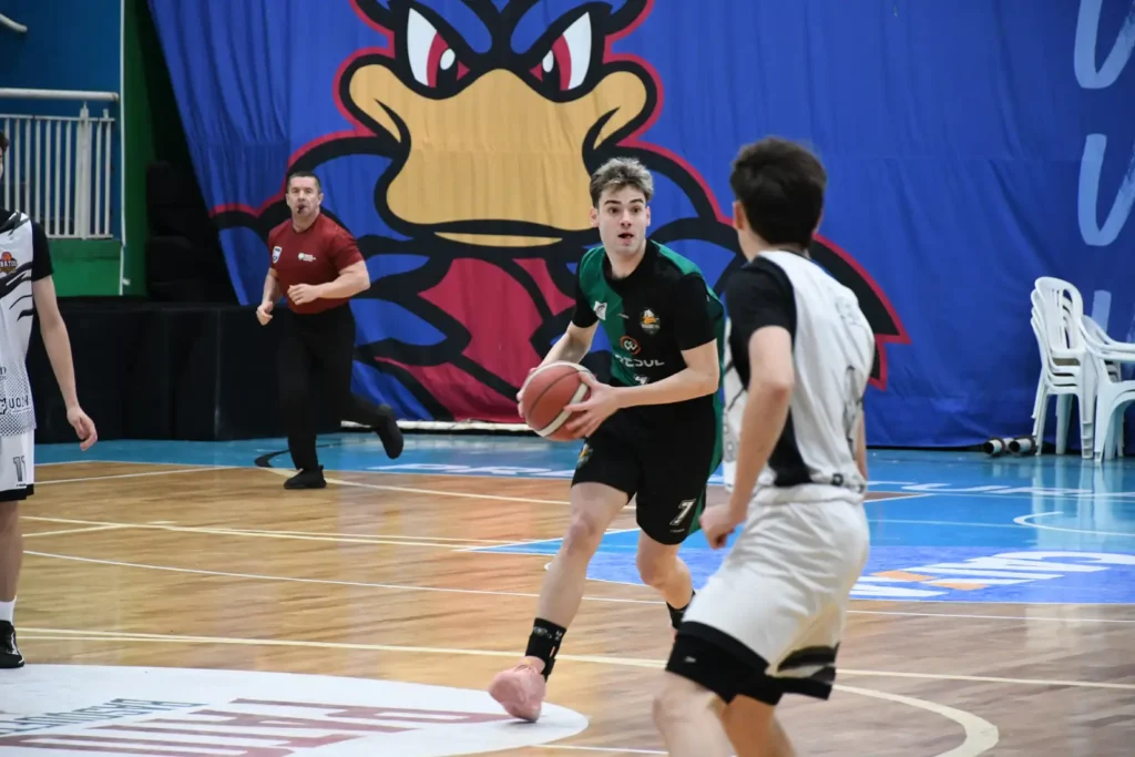 Pato Branco encerra com sucesso fase final dos JOJUPs basquete jojups 2025