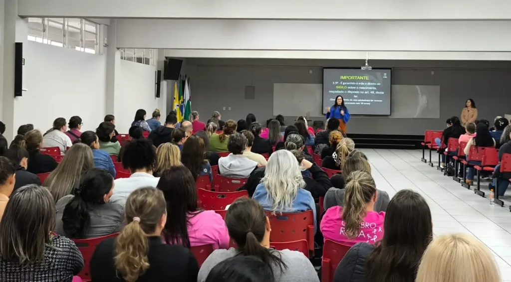 capacitação proteção mulheres e crianças