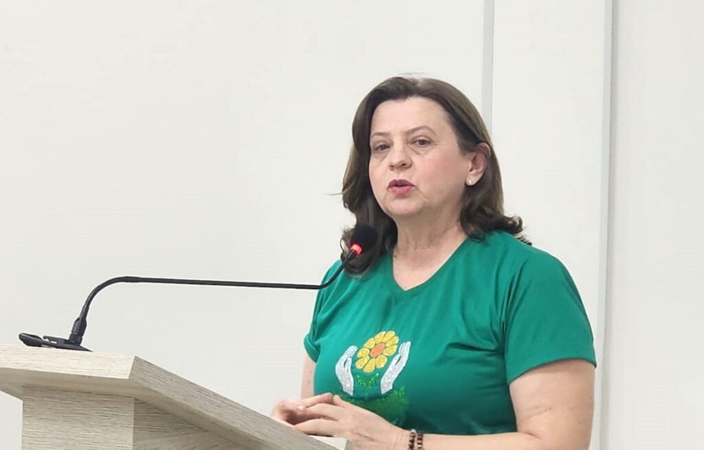 Câmara de Vitorino debate educação especial cleide bortolotto apae vitorino