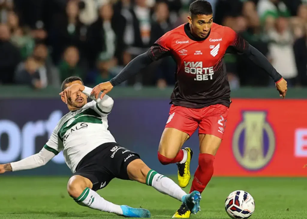 Atletiba termina sem gols e com polêmicas coritiba athletico