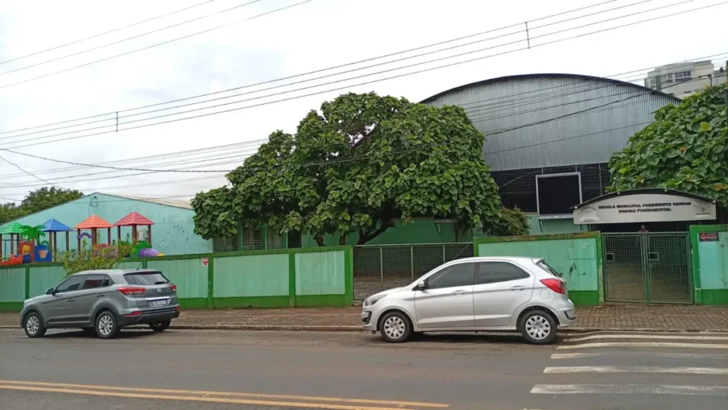 Escola Presidente Vargas em Dois Vizinhos é revitalizada dois vizinhos escola presidente vargas