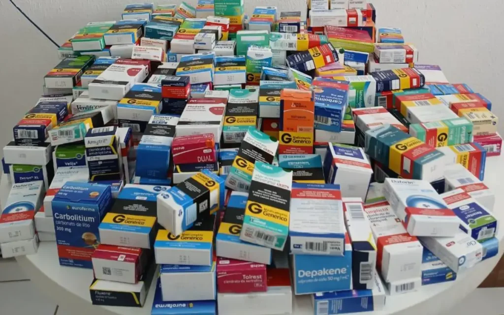 Farmácia de Pato Branco é autuada por irregularidades medicamentos fármacia autuada