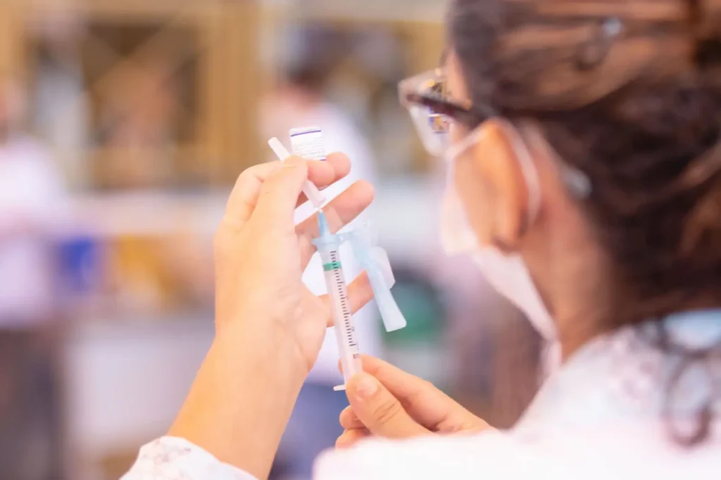 Paraná realiza Dia D da Multivacinação neste sábado multivacinação vacinação