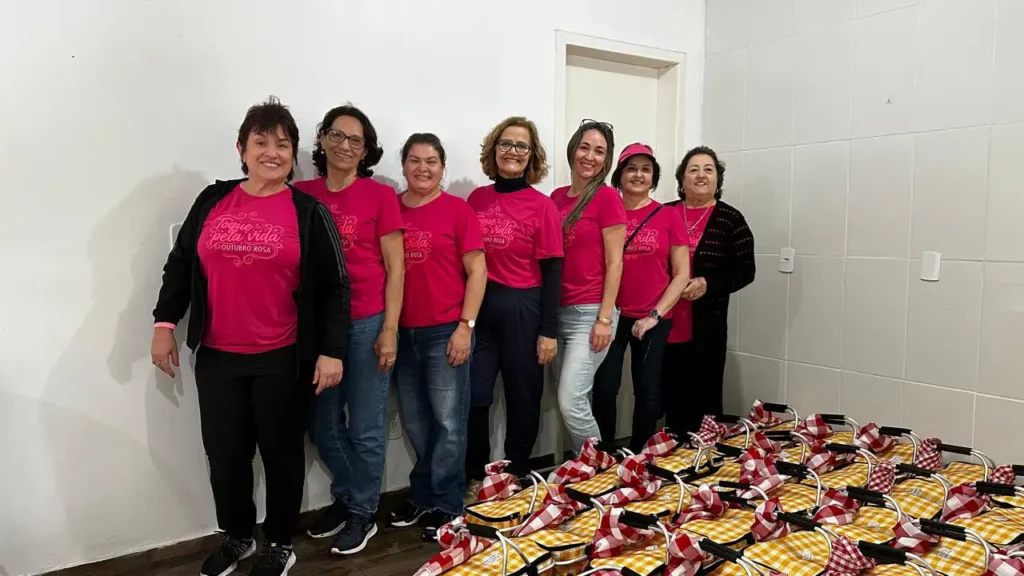 Fundação Sudoestina entrega as cestas do Outubro Rosa piquenique cestas outubro rosa