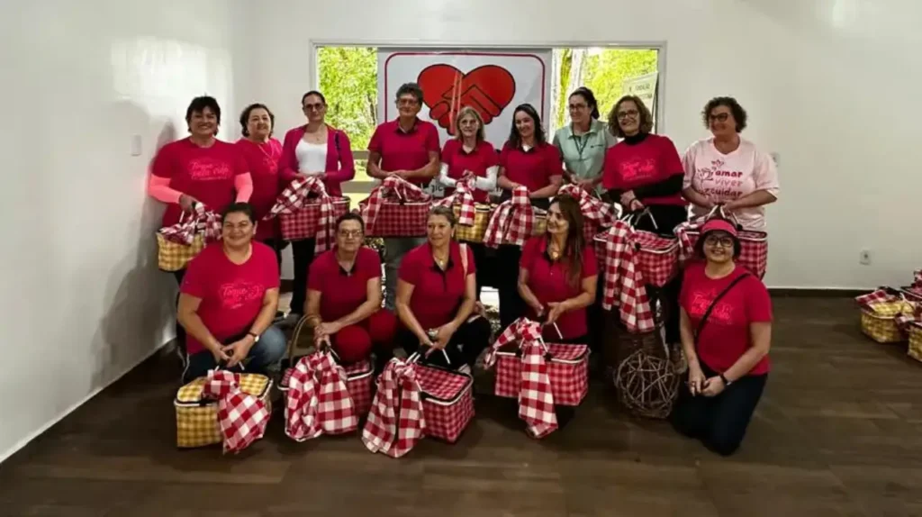 Fundação Sudoestina entrega as cestas do Outubro Rosa piquenique cestas outubro rosa