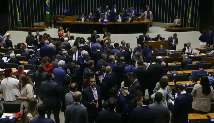 plenário câmara dos deputados