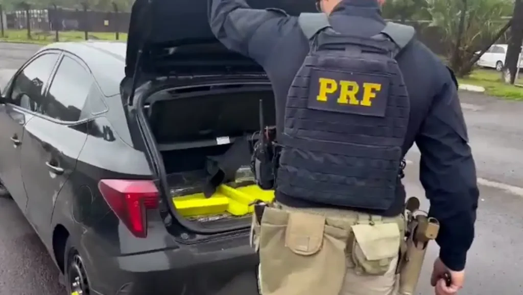 prf apreensão maconha guarapuava