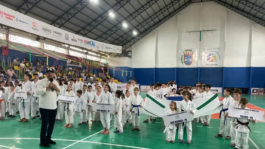 Dois Vizinhos sediou a 98ª Copa Paraná de Karatê Wadō-Ryu copa de karatÊ dois vizinhos