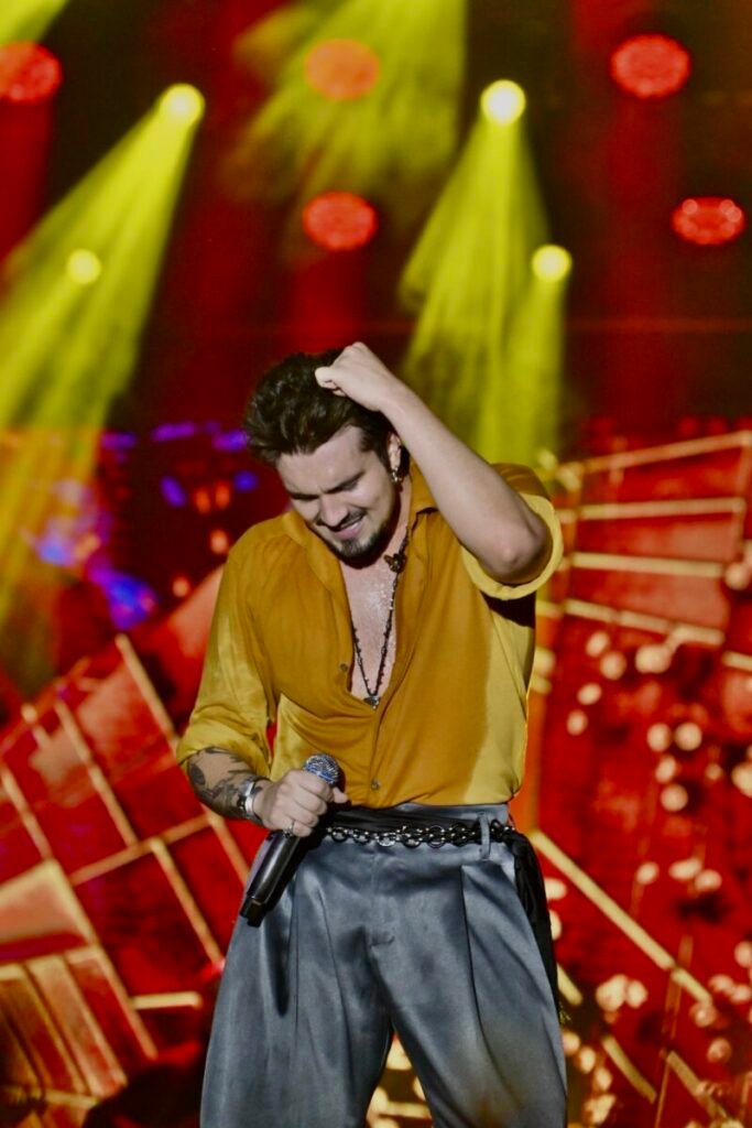 Luan Santana faz história e leva mais de 50 mil à Expopato www.levelsstudio.com.br/