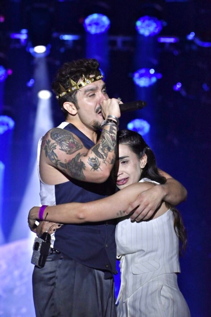 Luan Santana faz história e leva mais de 50 mil à Expopato www.levelsstudio.com.br/