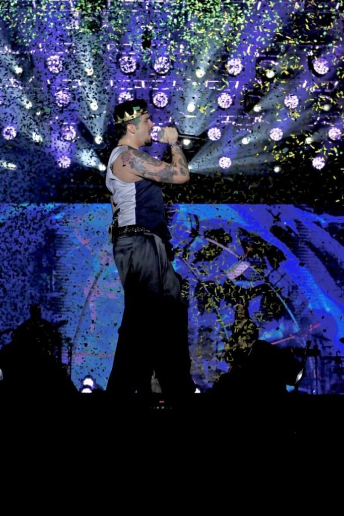 Luan Santana faz história e leva mais de 50 mil à Expopato www.levelsstudio.com.br/