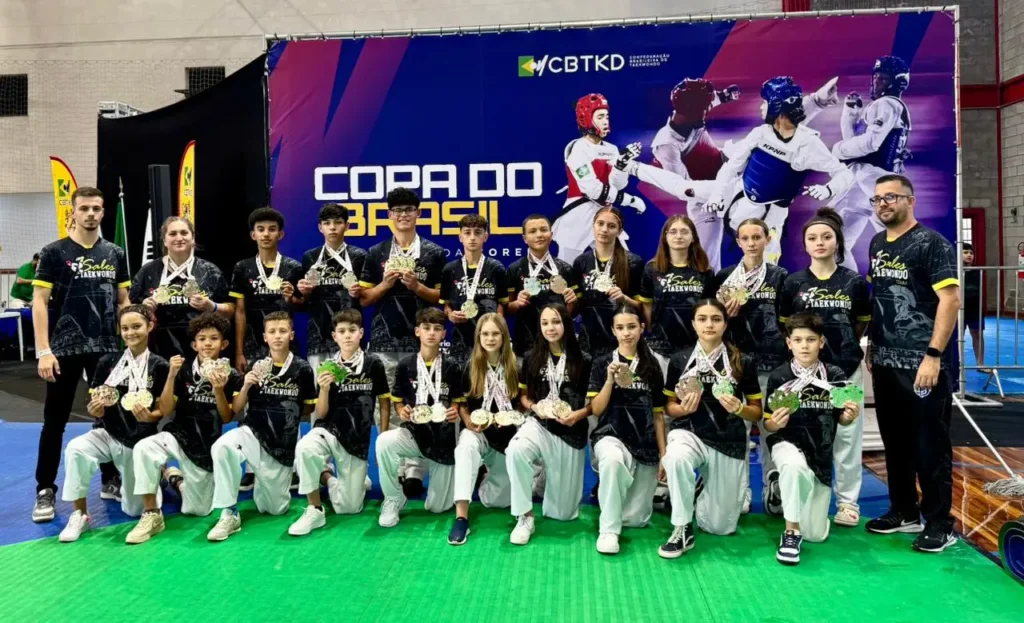Sales Taekwondo conquista 45 medalhas na Copa do Brasil copa do brasil sales taekwondo