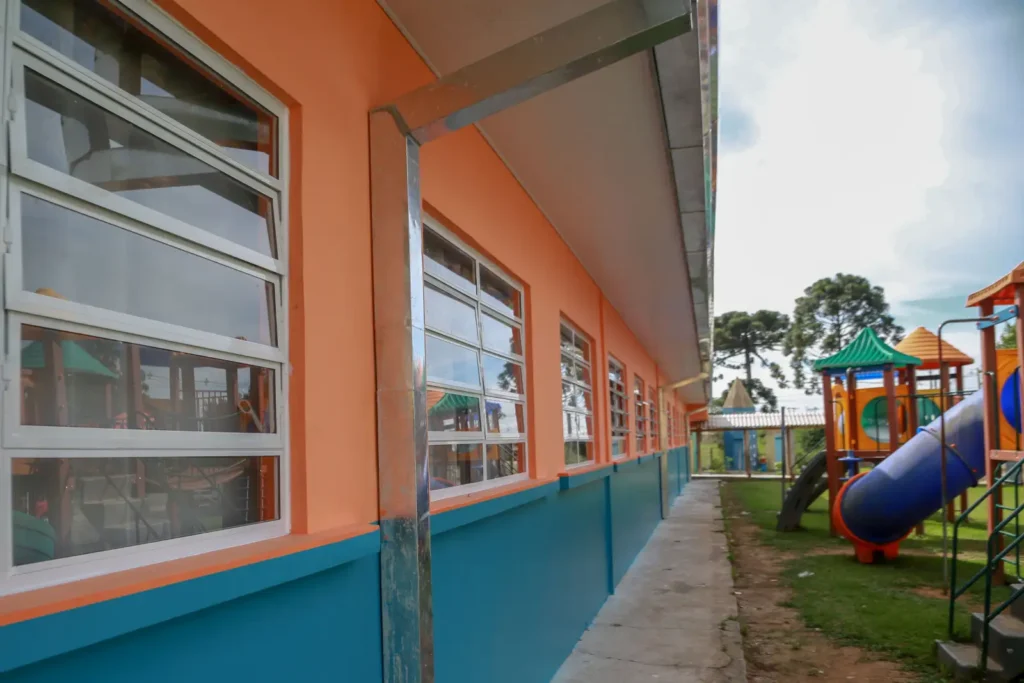Procon-PR emite recomendação para escolas não exigirem quitação de débito na matrícula escolas paraná