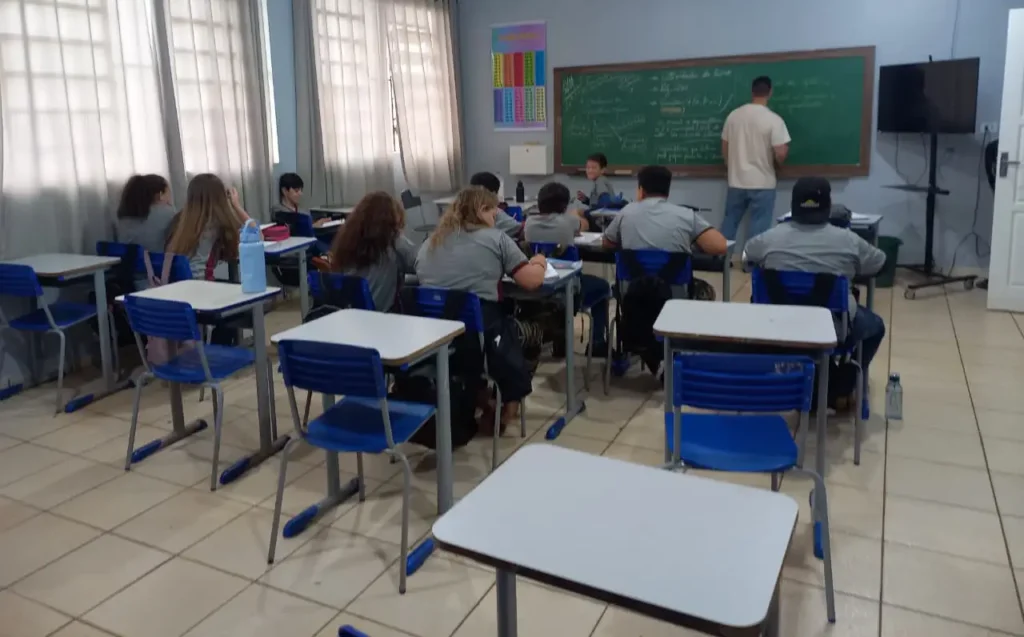 escolas rio bonito