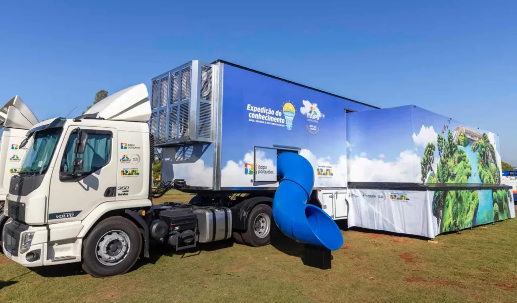 Expedição do Conhecimento promove educação ambiental em Pato Branco itaipu carreta do conhecimento