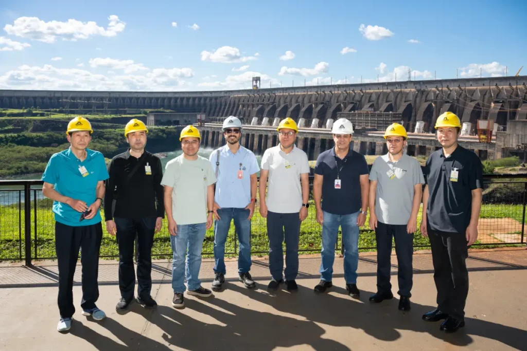 itaipu comitiva chinesa