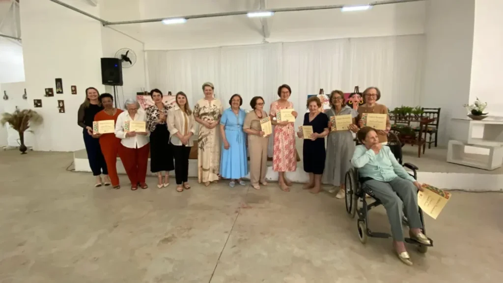 Chá da Artista celebra mulheres que transformam Francisco Beltrão mulheres beltrão